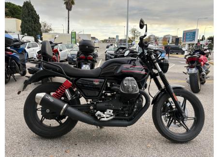 MOTO GUZZI V7 STONE SPECIAL EDITION 2900 KMS COMME NEUVE